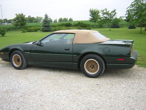 1991 pontiac firebird base convertible 2-door forest green gold rag top no snow