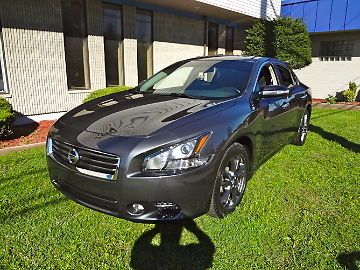 2012 nissan maxima 23k_3.5l_moon roof_tints_push button strt_rebuilt_no reserve