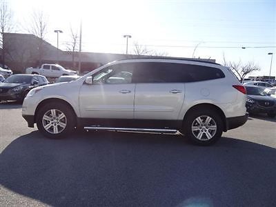 Fwd 4dr lt w/1lt chevrolet traverse lt w/1lt low miles suv automatic gasoline en