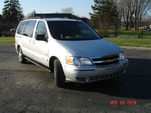 2002 chevrolet venture warner bros. mini passenger van 4-door 3.4l