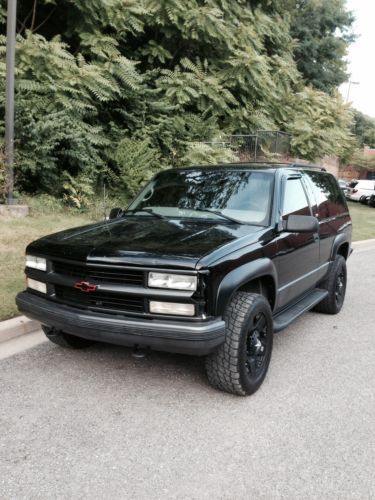 1999 chevrolet tahoe  lt sport utility 2-door 5.7l black factory z71 pkg rare!!!