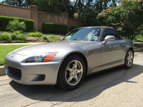 Very nice 2003 honda s2000 base convertible 2-door 2.0l