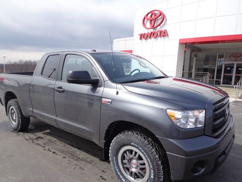 New 2013 tundra doublecab rock warrior 5.7l v8 4x4 rear camera trd magnetic gray