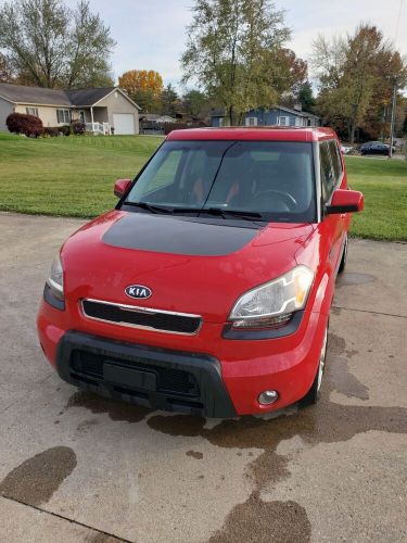 2011 kia soul +