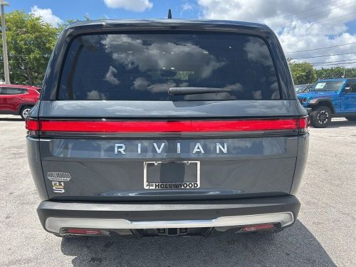 2023 rivian r1s adventure