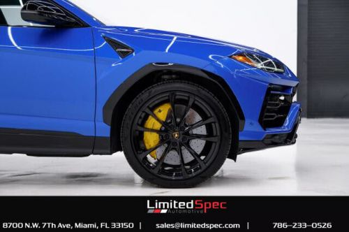 2022 lamborghini urus sport utility 4d