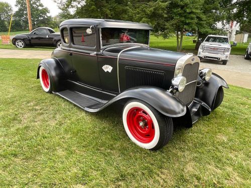 1930 ford model a 5 window