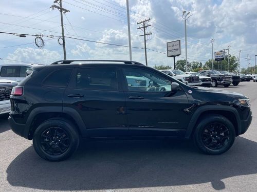 2019 jeep cherokee trailhawk