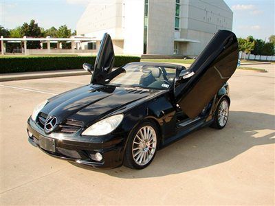 Slk55 ///amg hard top convertiblel,lambo doors,black on black, htd sts,gr8!!