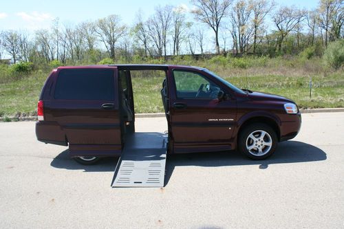 2008 chevrolet uplander handicap accessible wheelchair braun ramp van make offer