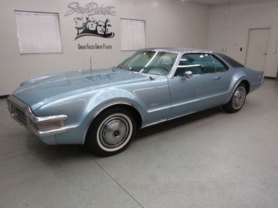 1968 oldsmobile "toronado 2 dr.h.t.in "sapphire blue poly"w/ 57 k "excellent !!!