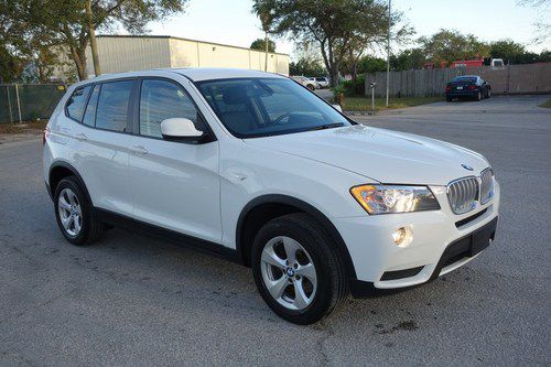 2011 bmw x3 xdrive 28i  25k mi abs cruise navi bluetooth