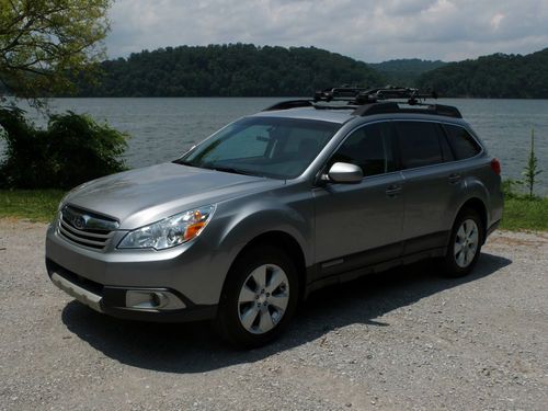 2011 subaru outback 2.5i premium wagon 4-door 2.5l