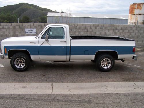 Chevy silverado pickup truck 4x4 350 single cab no rust no bondo daily driver