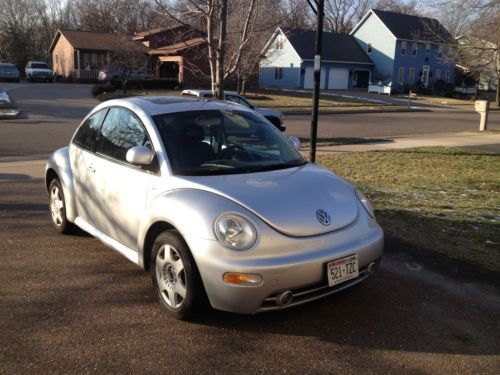 2000 volkswagen beetle gl hatchback 2-door 2.0l