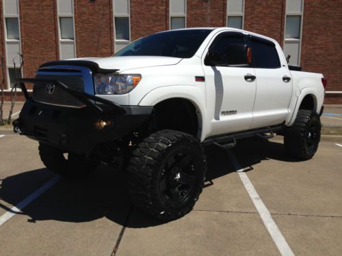 2011 toyota tundra crewmax sr5 4wd leather bullet proof lift fab fours winch tx