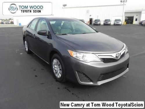 2014 toyota camry le