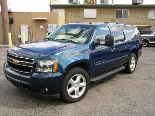 2007 chevry suburban 1500 ltz sport utility 4-door 6.0l 4x4 very nice condition