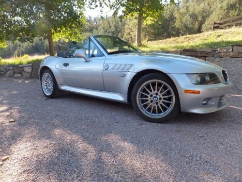 2001 bmw z3 3.0i convertible 2-door 3.0l, garage pampered,43,000 miles,silver