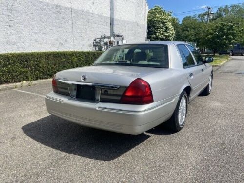 2011 mercury grand marquis ls one owner clean carfax just 35k miles