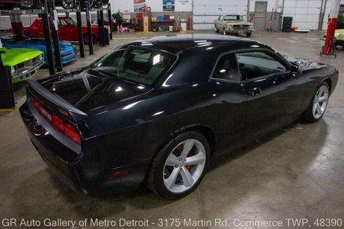 2008 dodge challenger srt8