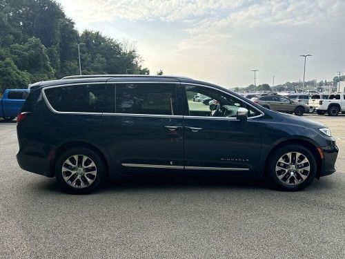 2022 chrysler pacifica pinnacle