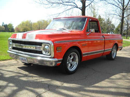 Cst/c10  big block hugger orange short bed