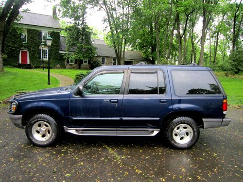 1997 ford explorer xlt sport utility 4-door 4.0l...no reserve