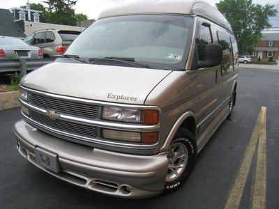 2000 chevrolet express 1500 limited se explorer!!! loaded no reserve!!!