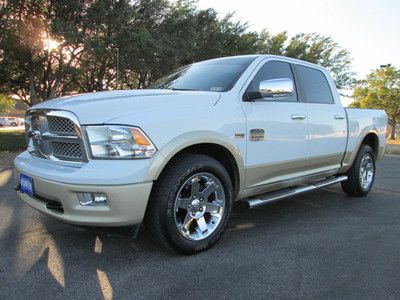 Hemi 4x4 v8 white gold leather sunroof bluetooth 4-door crew