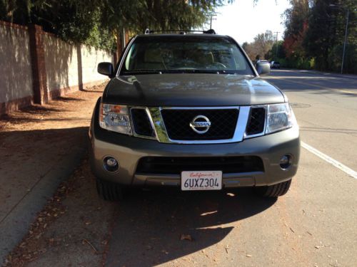 2018 nissan pathfinder 4*4 se v6 7-passenger 3rd row 30k mi  auto