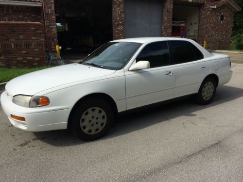 1996 toyota camry le sedan 4-door 2.2l