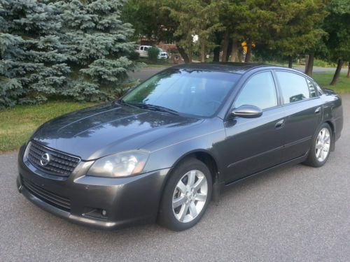 2006 altima se-r 3.5 automatic trans charcoal grey exterior with black interior