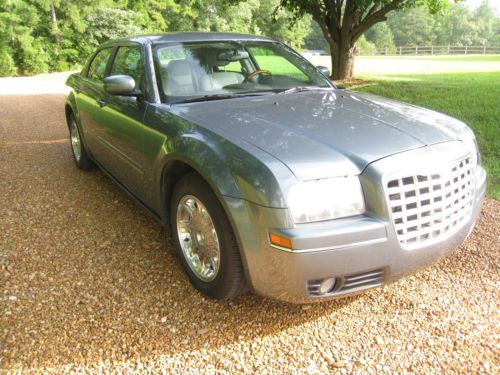 2005 chrysler 300 limited sedan 4-door 3.5l