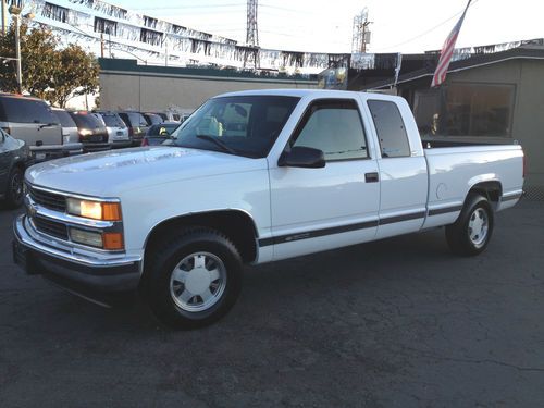 Sell used 1992 Chevrolet C/K 1500 step side 4wd stick in Plainfield ...