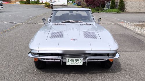 1963 chevrolet corvette split window coupe