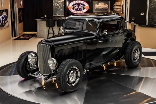 1932 ford 3-window coupe street rod