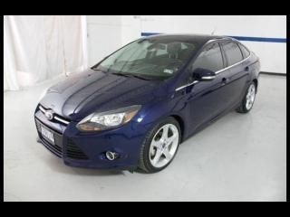 12 focus titanium sedan, auto, leather, sunroof, my touch, spoiler, clean!