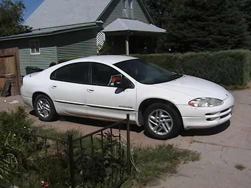 2001 dodge intrepid se sedan 4-door 2.7l  newer engine