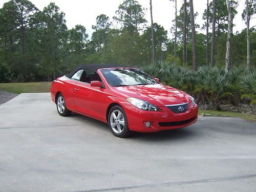 2006  toyota  convertible    1,1oo miles  .showroom condition florida car