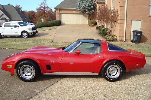 1982 chevrolet corvette base coupe 2-door 5.7l t-top t top super nice best offer