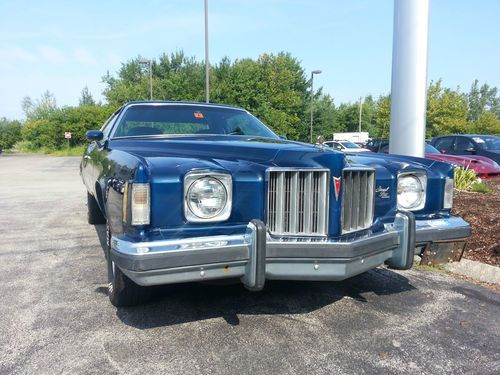 1975 pontiac grand prix model j 400 cid v8 engine, ac, power windows and seats.