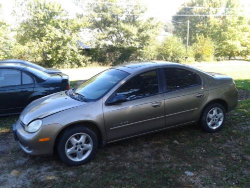 2000 dodge neon es sedan 4-door 2.0l