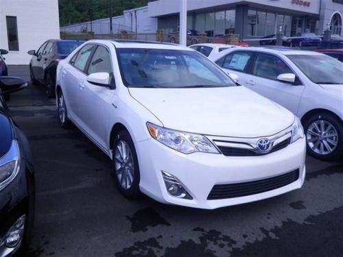 2014 toyota camry hybrid xle