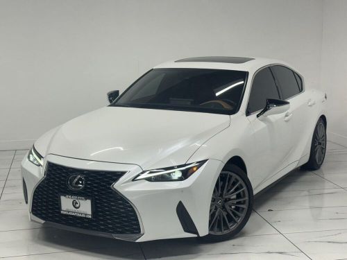 2023 lexus is