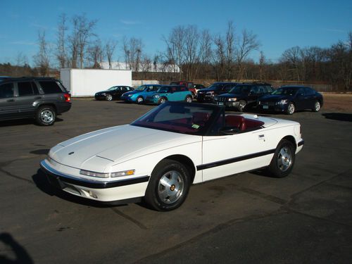 1990 buick reatta convertible