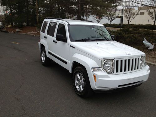 2012 jeep liberty sport sport utility 4-door 3.7l