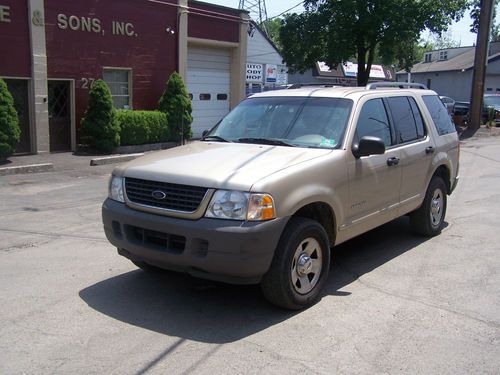 2002 ford explorer xls - 4x4 - good running cheap car - no reserve