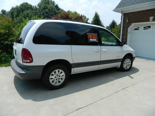 1996 plymouth voyager,new battery,new tires, clean condition