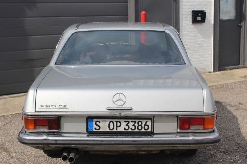 1973 mercedes-benz 200-series sunroof coupe